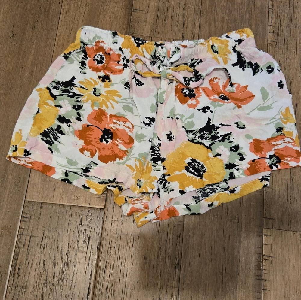 Floral Shorts - Multicolor